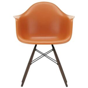 Vitra Eames DAW stoel met donker esdoorn onderstel-Roest oranje
