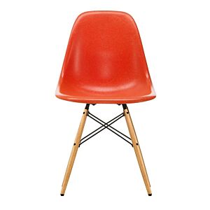 Vitra Eames DSW Fiberglass stoel met essenhout onderstel-Red Orange
