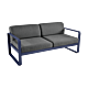 Fermob Bellevie 2-zits loungebank met graphite grey zitkussen-Deep Blue