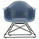 Vitra Eames LAR loungestoel met zwart onderstel-Zee blauw