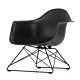 Vitra Eames LAR loungestoel met zwart onderstel-zwart