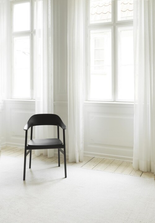 Normann Copenhagen Herit Black stoel OUTLET
