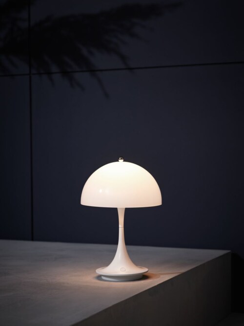 Louis Poulsen Panthella 160 Portable tafellamp-Wit opaal acryl