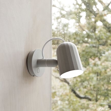 Hay Noc Wall LED button wandlamp-Donker grijs
