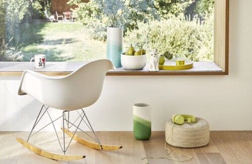 Vitra Eames RAR schommelstoel met wit onderstel-Mosterd-Esdoorn goud