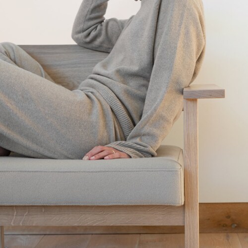 Studio HENK Base Lounge chair-Light grey 60-Hardwax oil natural