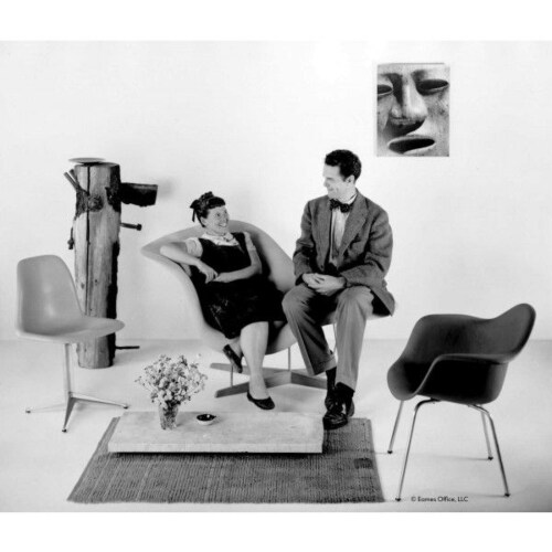 Vitra Eames DAW stoel met zwart esdoorn onderstel-Pebble