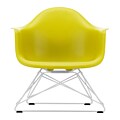 Vitra Eames LAR loungestoel met wit onderstel