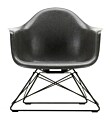 Vitra Eames LAR Fiberglass loungestoel met zwart onderstel