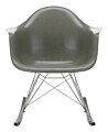 Vitra Eames RAR Fiberglass schommelstoel met verchroomd onderstel
